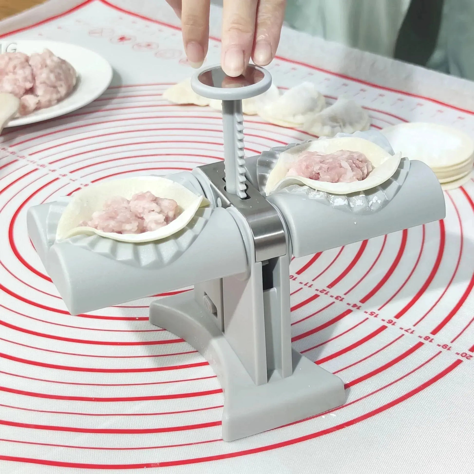 2x Dumpling Machine Kitchen Gadgets Make Two Dumpling Molds at Once Hommart